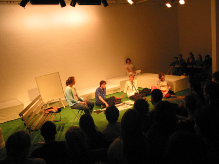 110-1045_IMG